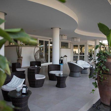 Love & Fama Hotel Sabaudia Kültér fotó