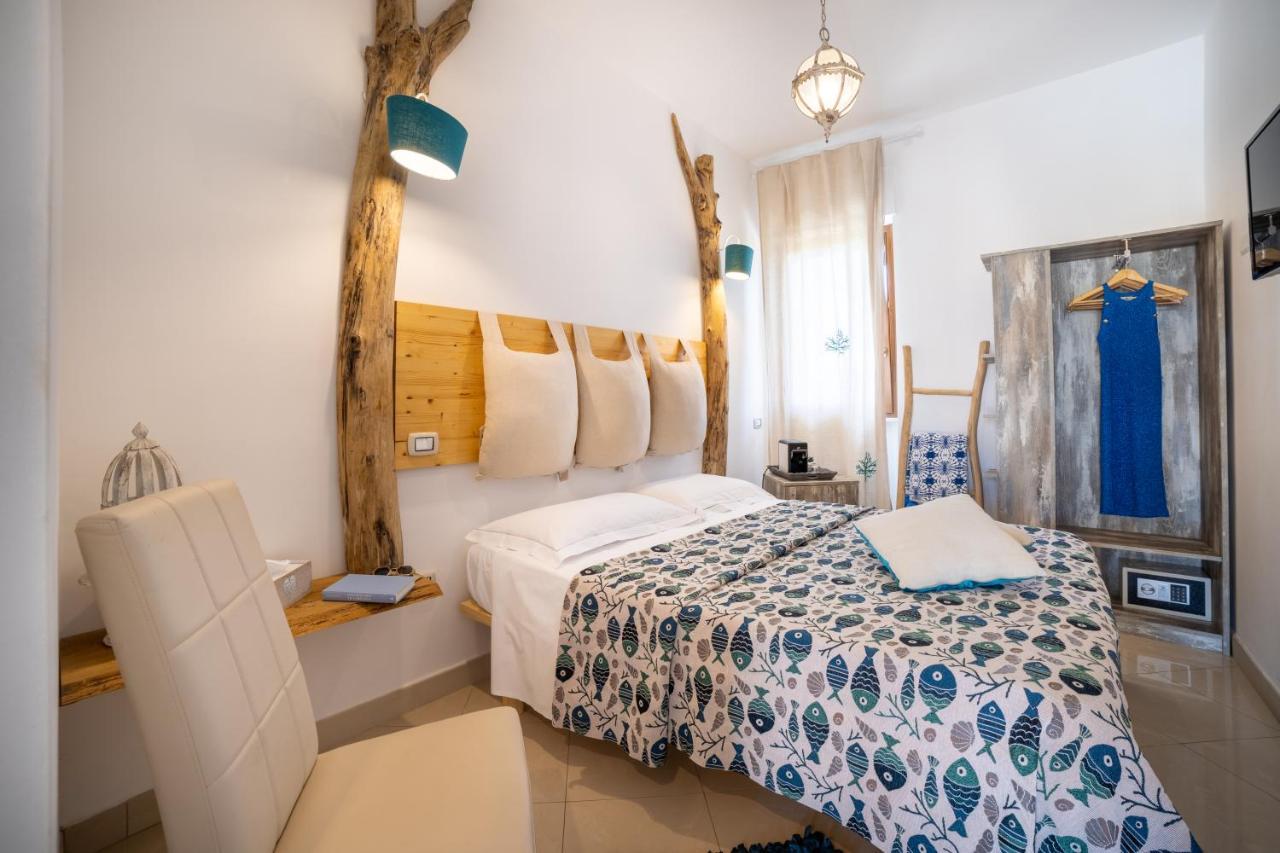 Love & Fama Hotel Sabaudia Kültér fotó