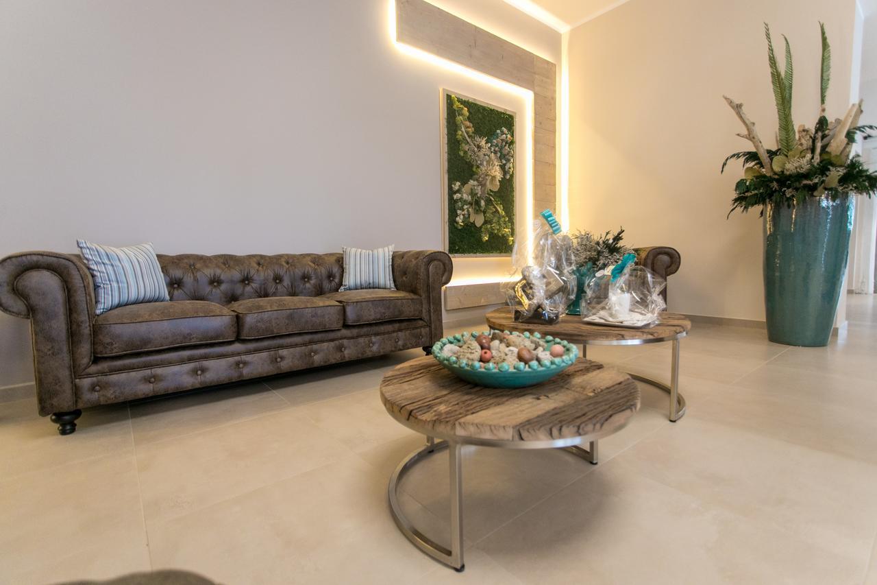 Love & Fama Hotel Sabaudia Kültér fotó